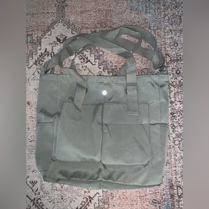 Lululemon tote bag